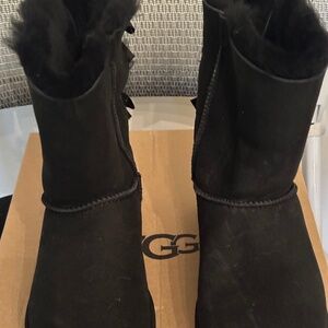 Ugg Women’s Bailey Bow II